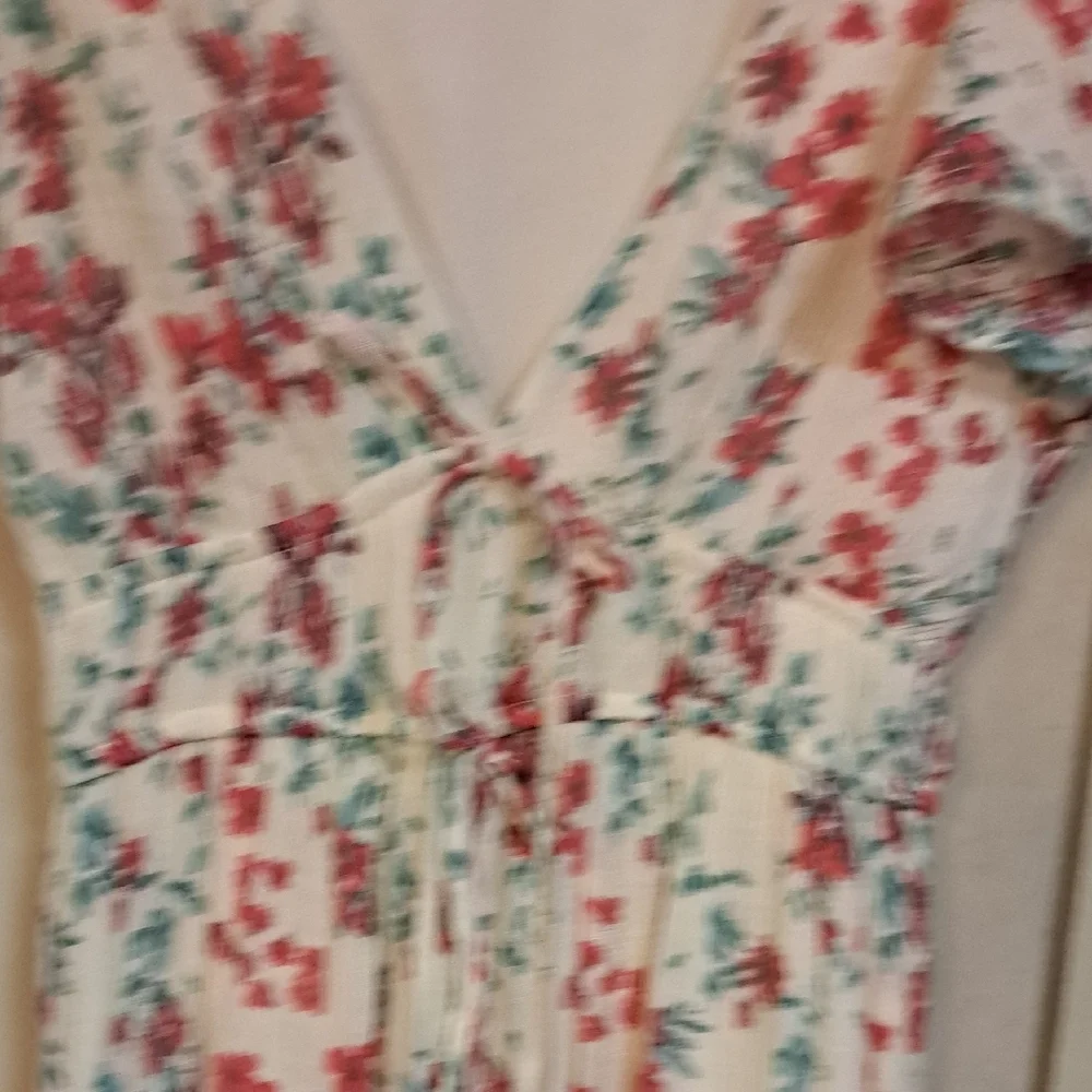 Better Together Floral Maxi Dress - Red and Cream - Picture 4 of 5